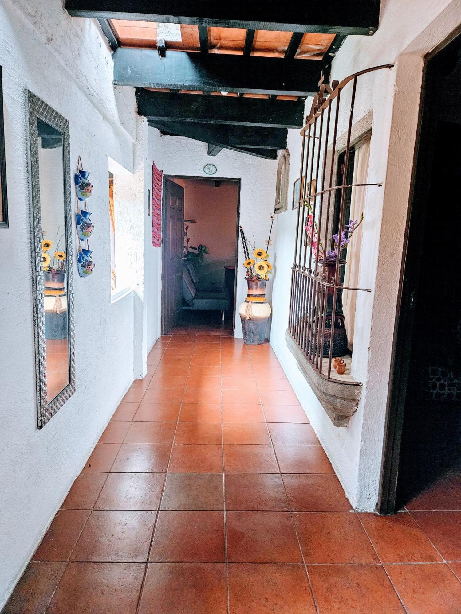 אנטיגואה גואטמלה Hotel Casa Del Cerro מראה חיצוני תמונה