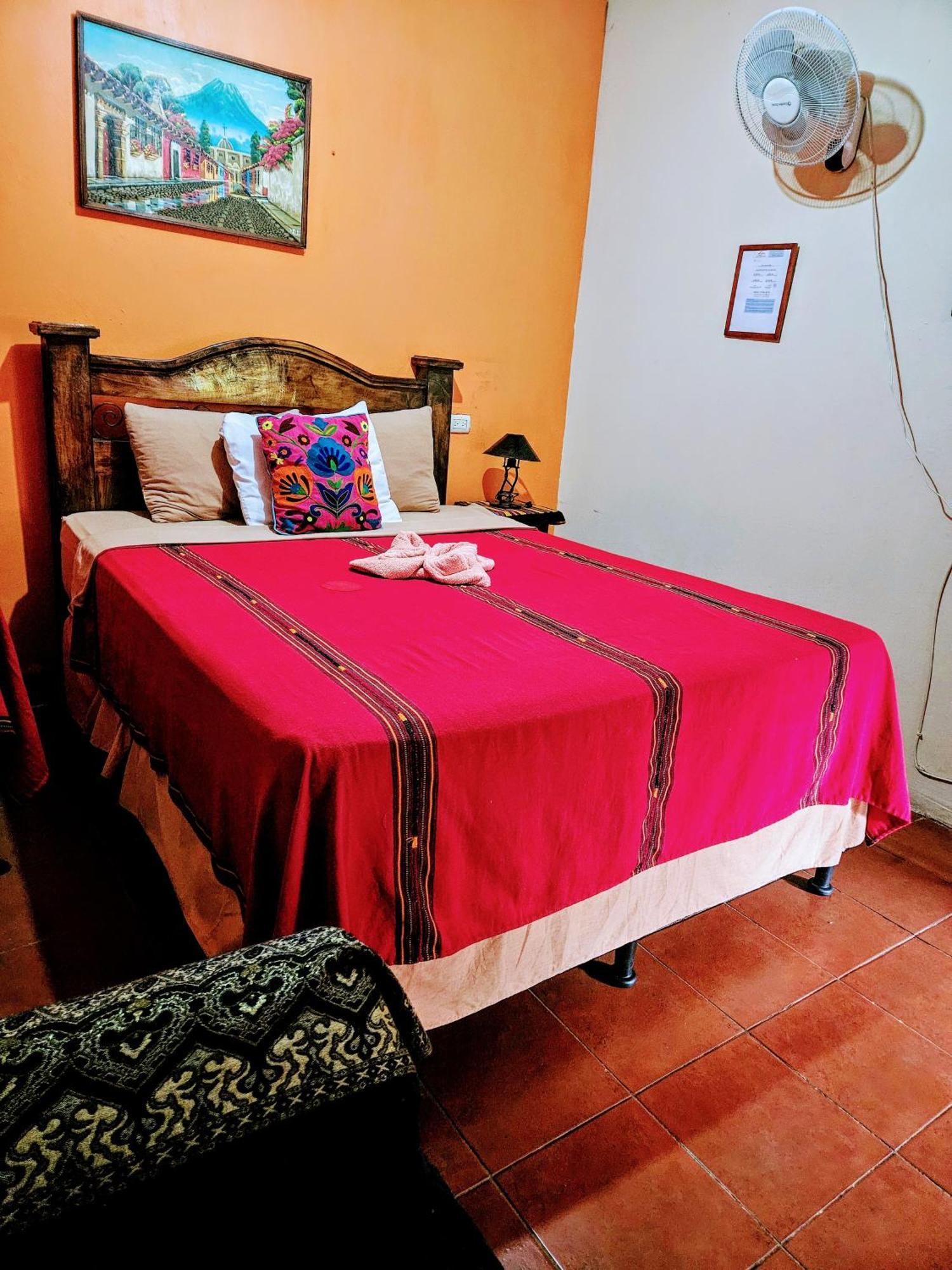 אנטיגואה גואטמלה Hotel Casa Del Cerro מראה חיצוני תמונה